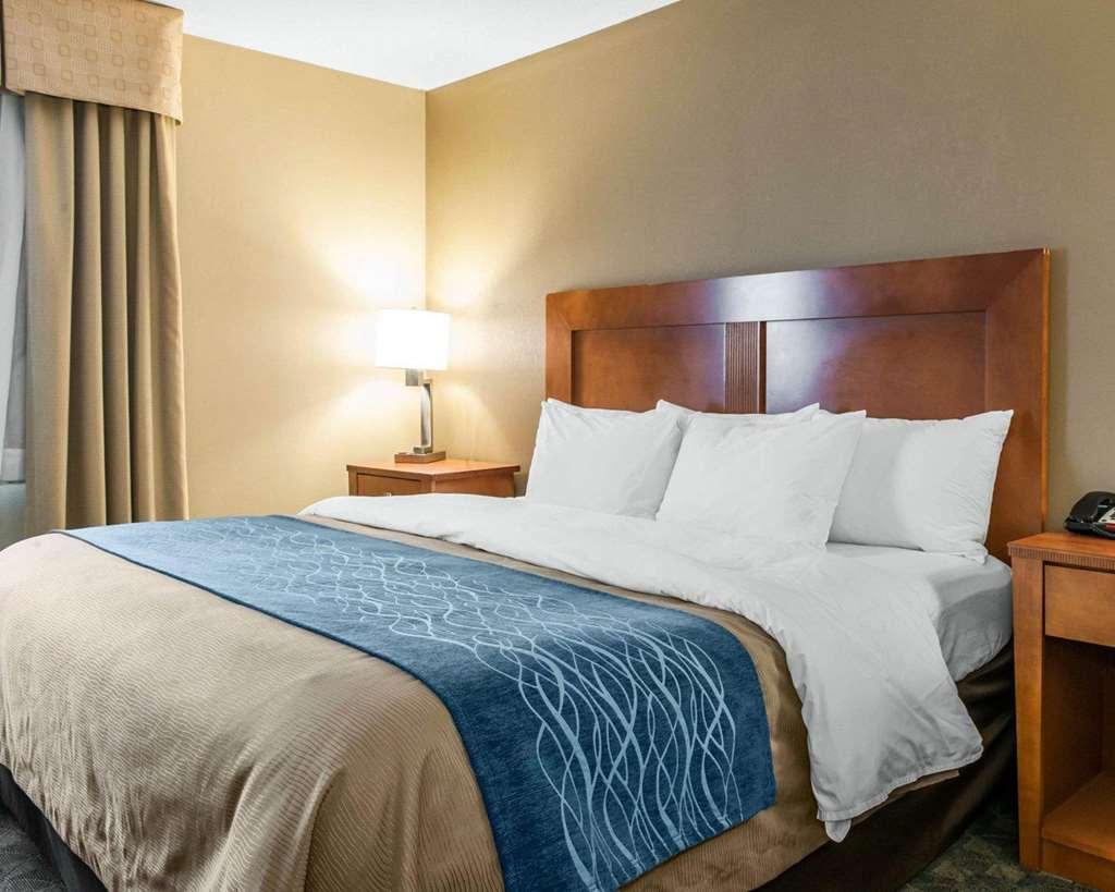 Comfort Inn & Suites Napoleon Phòng bức ảnh