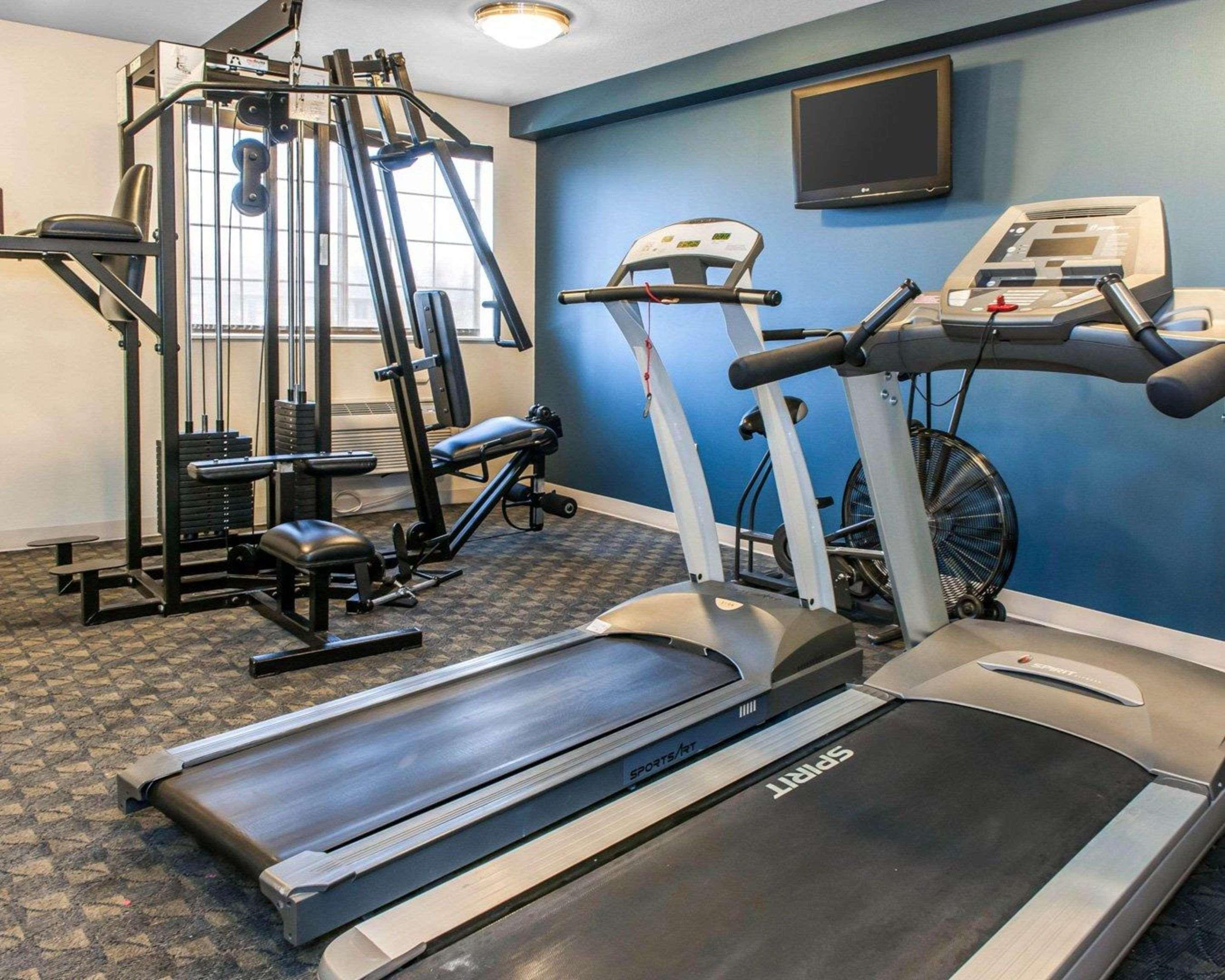 Comfort Inn & Suites Napoleon Ngoại thất bức ảnh