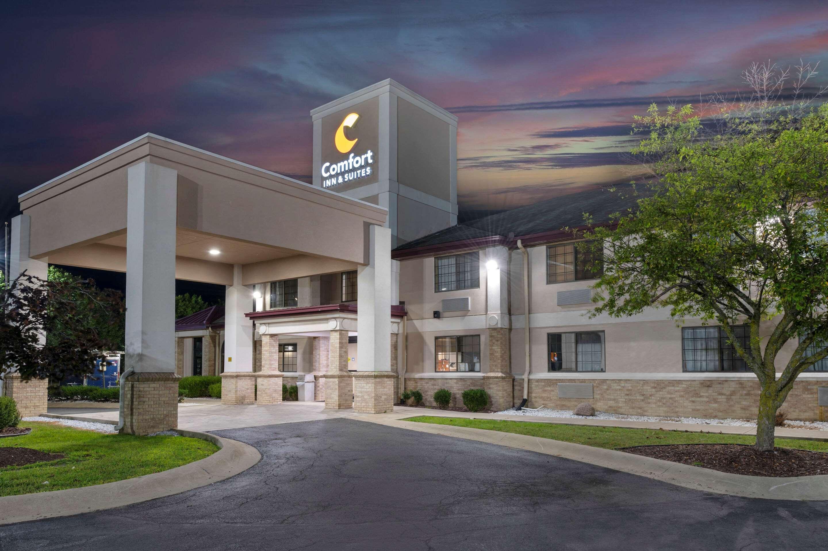 Comfort Inn & Suites Napoleon Ngoại thất bức ảnh