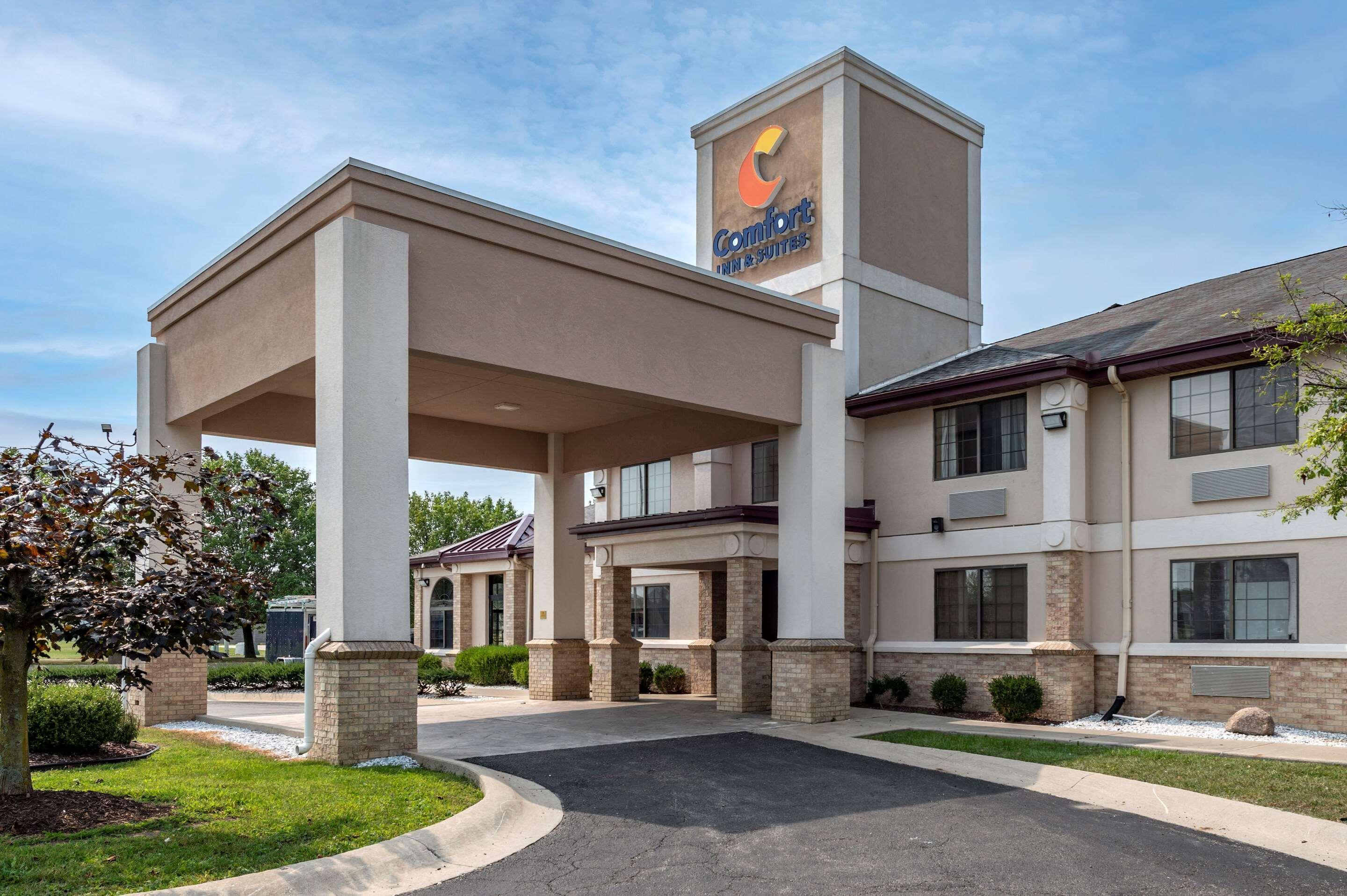 Comfort Inn & Suites Napoleon Ngoại thất bức ảnh
