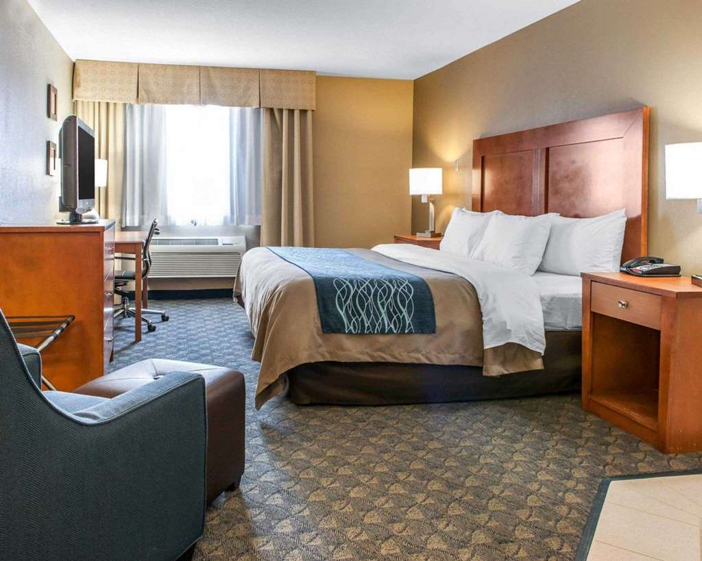 Comfort Inn & Suites Napoleon Phòng bức ảnh
