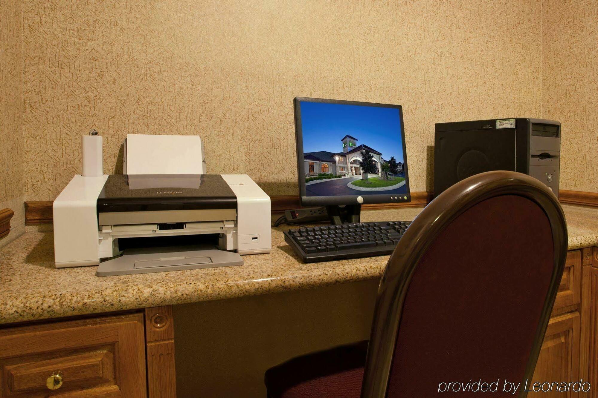 Comfort Inn & Suites Napoleon Tiện nghi bức ảnh